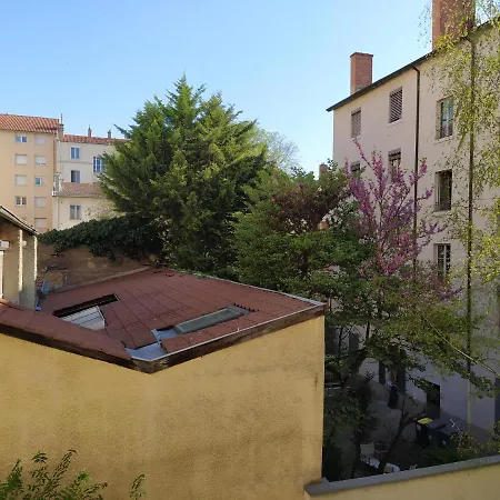 Berge Du Rhone, Centre Lyon, Espace De Travail, A Pied, Universite 2 Et 3, Ideal Voyage D'affaires, Tourisme, Loisirs *